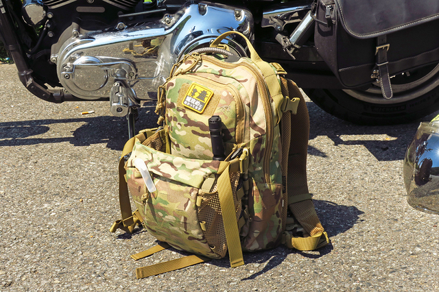 タスマニアンタイガー TT通気ベンツ パトロールパック 22×12×8 Inches